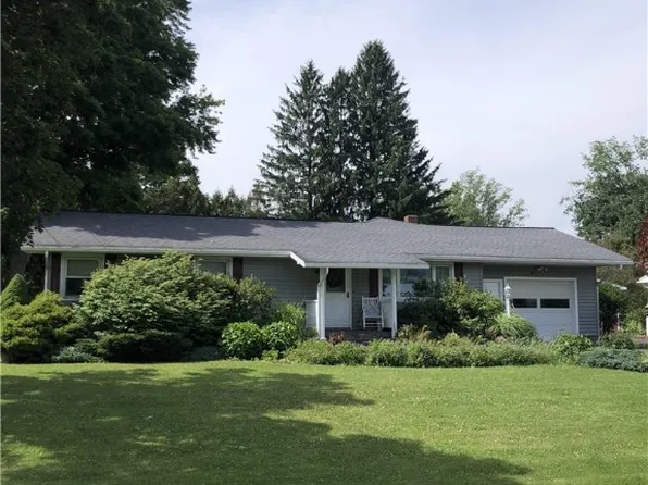 35 Meadow St, Otego, NY 13825