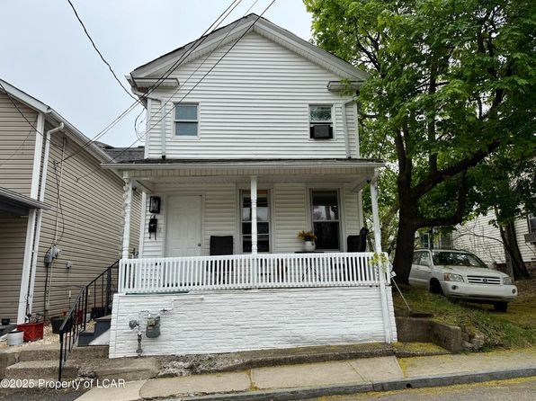 14 Phoenix St, Wilkes Barre, PA 18702