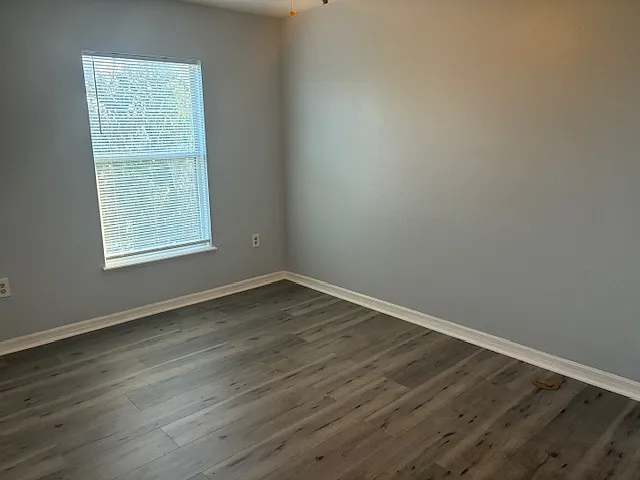 9831 Ashburn Lake Dr — Photo 7
