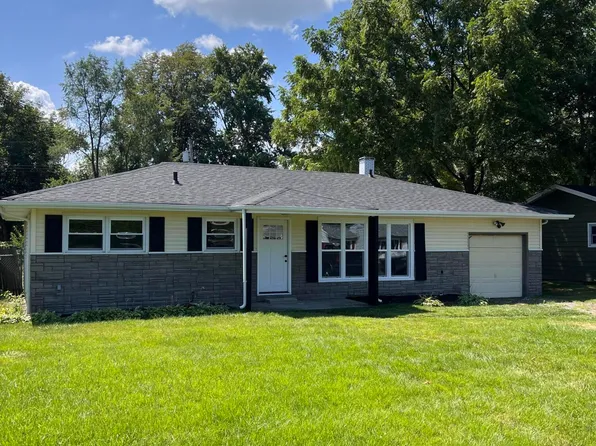 831 W 38th Pl, Hobart, IN 46342