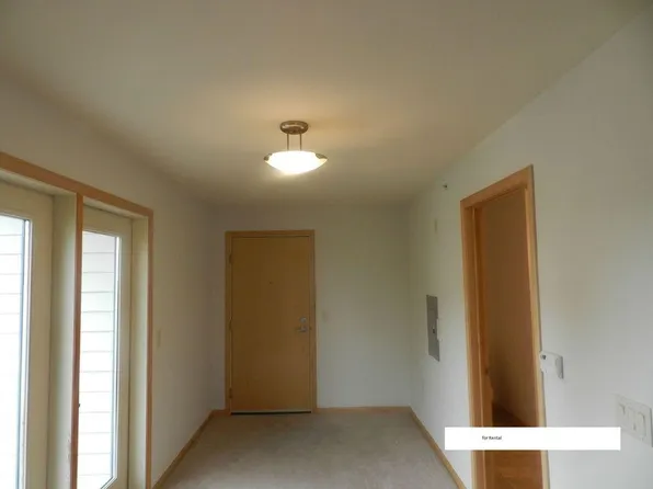 8206 Starr Grass Dr, Madison, WI 53719