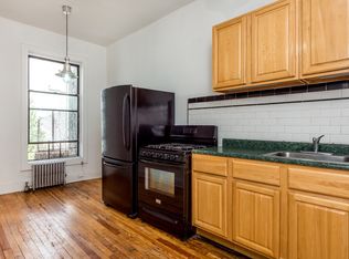 340 Bedford Ave, Brooklyn, NY 11249