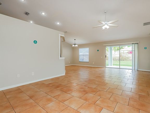3rd image of 12236 Dawn Vista Dr