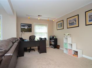 1020 Chatham Park Dr APT A, Pittsburgh, PA 15216