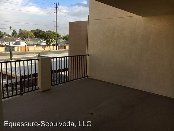 5th image of 440 E Sepulveda Blvd APT 321