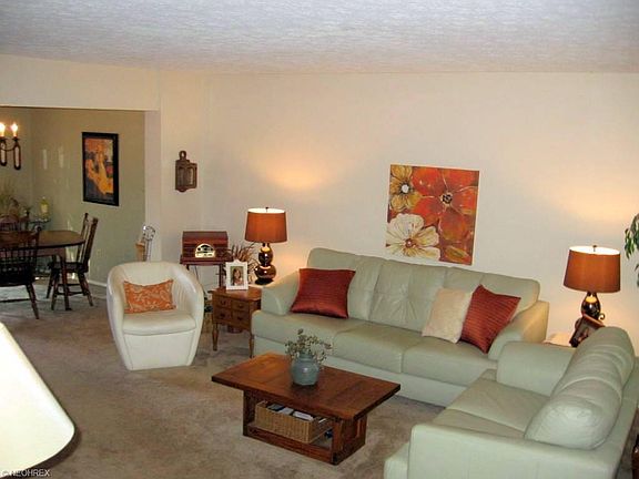2nd image of 512 Forsythia Ln #64