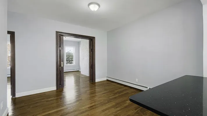 Rented by Nooklyn NYC LLC | media 21