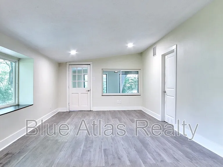5708 Flamingo Ct — Photo 4