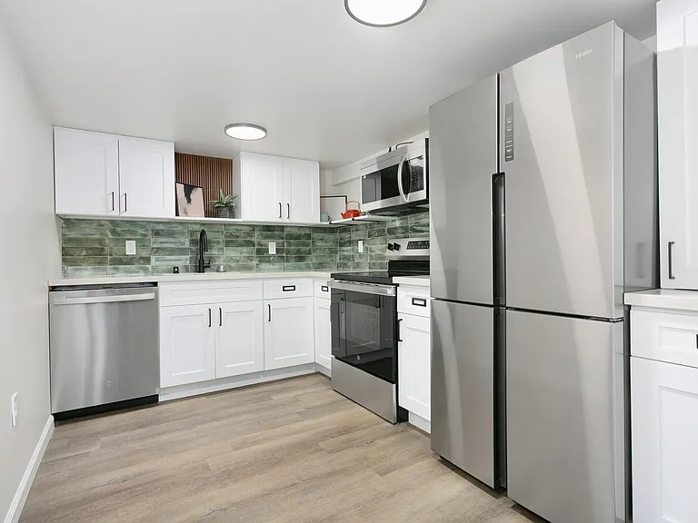 3833 S G St — Photo 16
