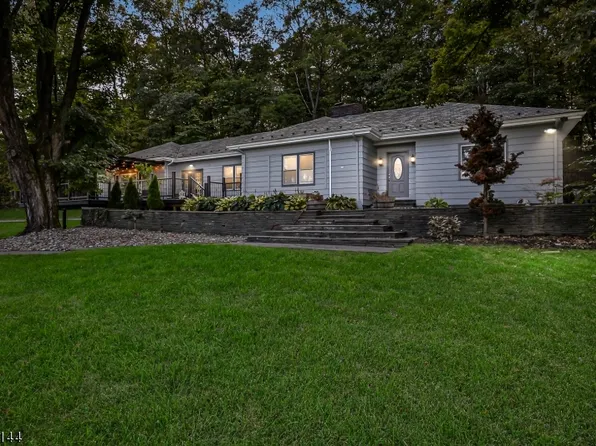 7-11 Overlook Rd, Sussex Boro, NJ 07461