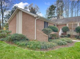 5147 Autumncrest Dr, Greensboro, NC 27407