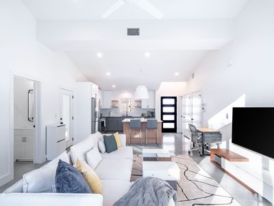 5005 Lott Ave #2, Austin, TX, 78721