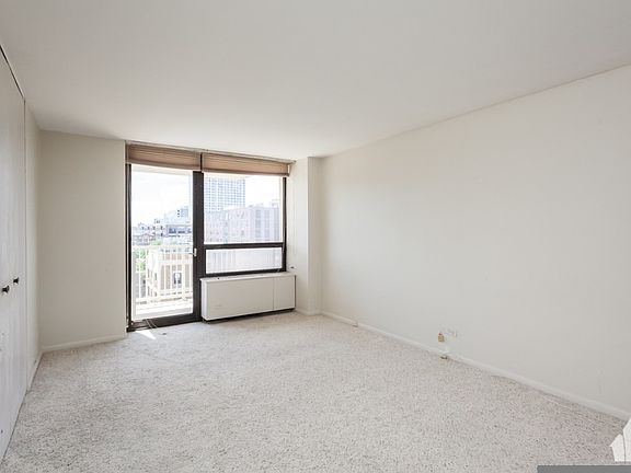 2nd image of 3930 N Pine Grove Ave APT 901