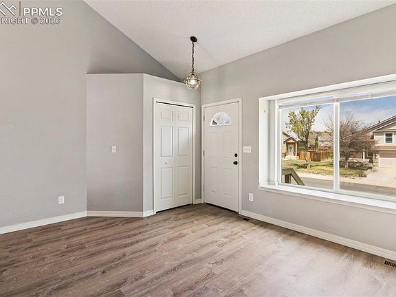 5th image of 1429 N Canoe Creek Dr