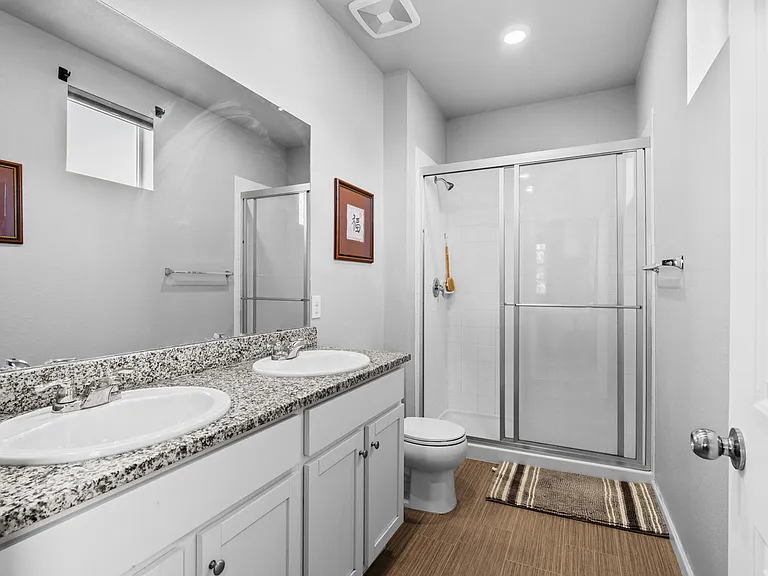 1144 Oak Cir — Photo 35