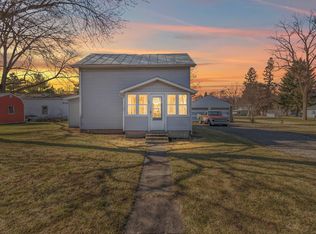 15 Central Park Dr, Coldwater, MI 49036