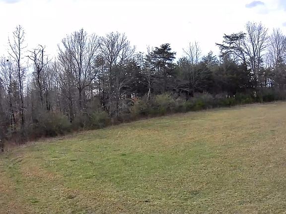 2nd image of 121 Wilson Cir