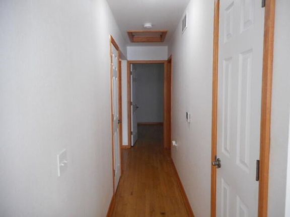 5th image of 923 Fairbanks Ave