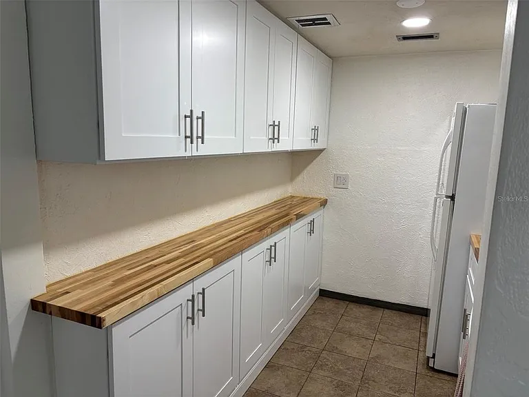 2020 World Parkway Blvd #10 — Photo 10