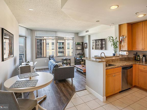 2nd image of 3650 S Glebe Rd Unit 844