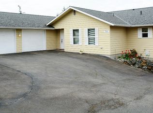 269 Camaloch Dr, Camano Island, WA 98282