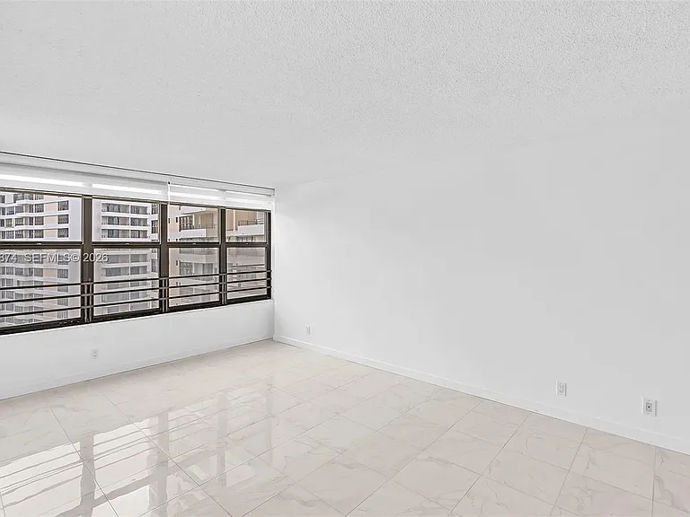 2500 Parkview Dr #1219 — Photo 24