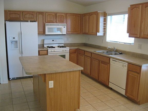4th image of 9570 E Gershon Ln
