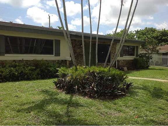 5th image of 18711 NW 12th Ave
