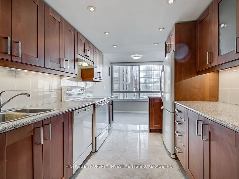195 Saint Patrick St #901B — Photo 11