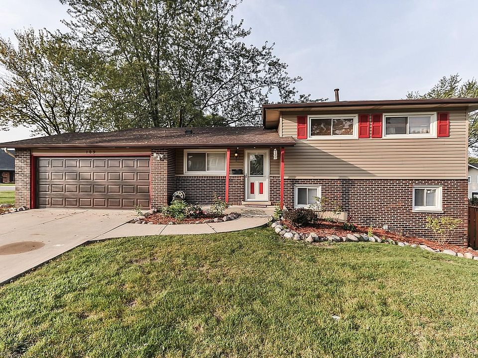 1st image of 109 W Beech Dr