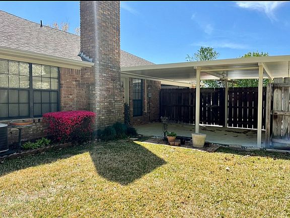 5th image of 5102 Woodgate Dr