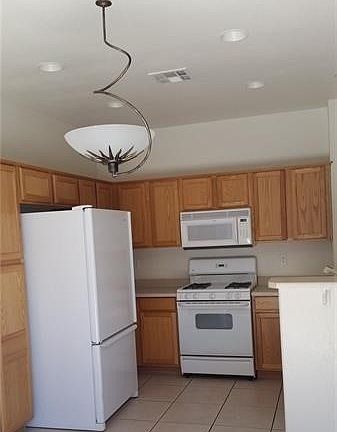 5th image of 677 Principle Point Ave