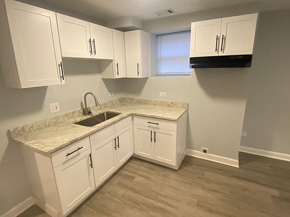 3rd image of 5119 S Prairie Ave #Gn