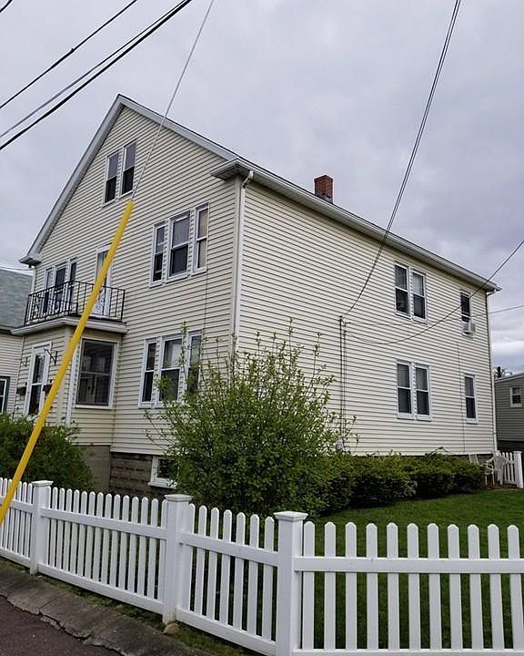 1st image of 14 Crescent St #A