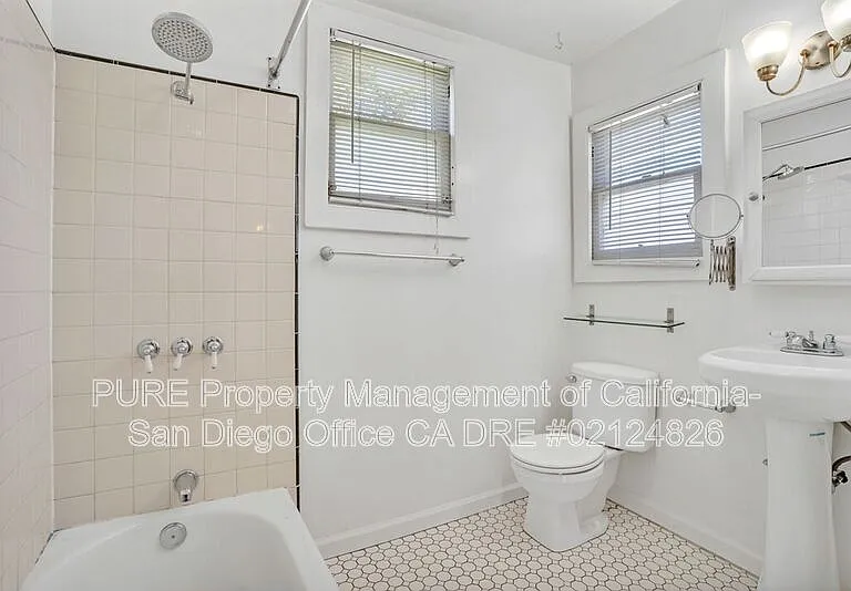 4630 Cherokee Ave — Photo 16