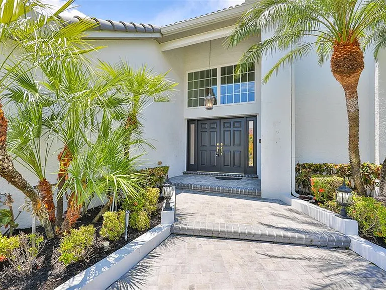 929 Symphony Isles Blvd — Photo 7
