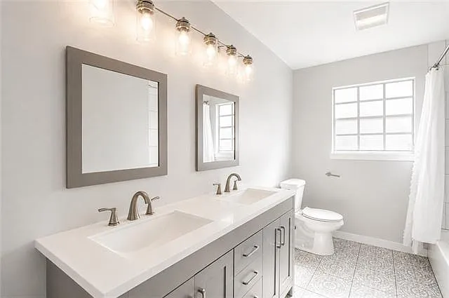 2708 Comet St — Photo 10