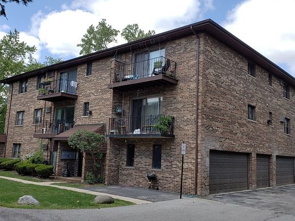 2nd image of 10425 Mason Ave #2A