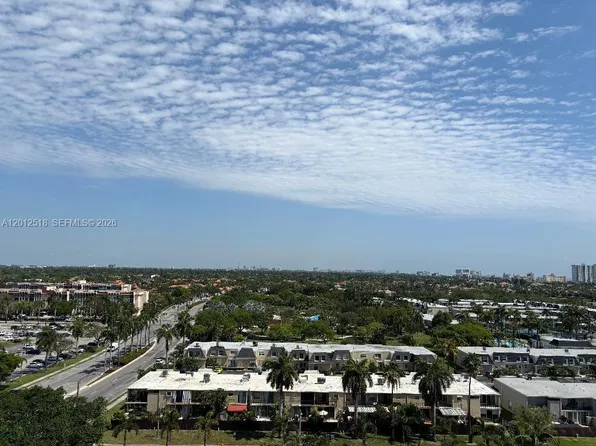 600 Three Islands Blvd APT 1003, Hallandale, FL 33009