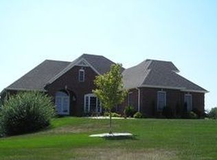 507 Pheasant Run Rd, Jefferson City, MO 65109