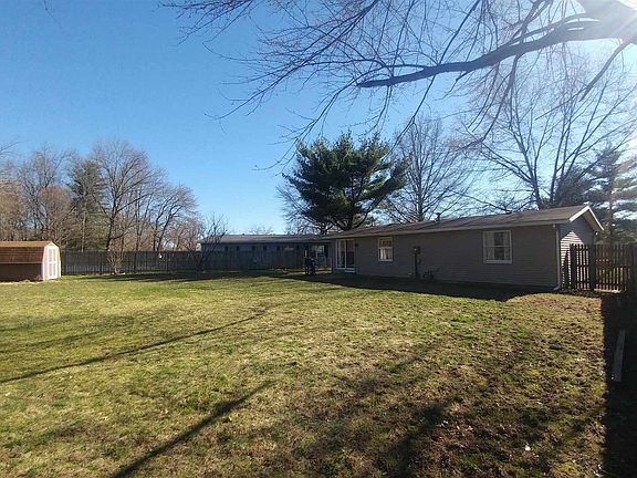 3rd image of 51947 Audra Dr