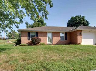 2121 E Huntington Dr, Quincy, IL 62301