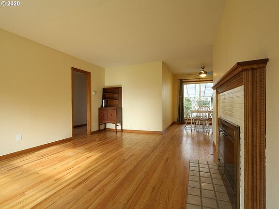 3rd image of 5791 SE Harlene St