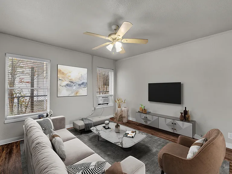 238 Yucca St — Photo 2