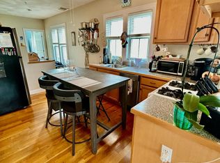 41 Atlantic Ave APT 2, Marblehead, MA 01945