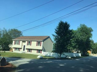 7 Hazel Ln, Manchester, NH 03109