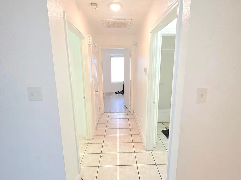 5335 Cherie Crest Ct — Photo 11