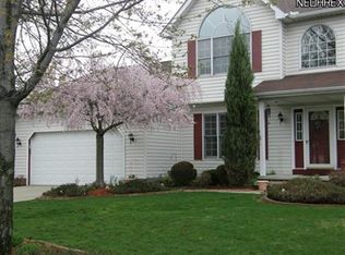 7405 Spring Blossom Dr, Mentor, OH 44060
