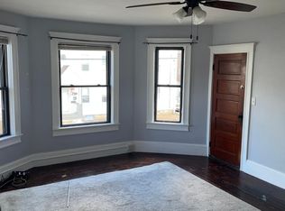 338 3rd Ave #2R, Woonsocket, RI 02895