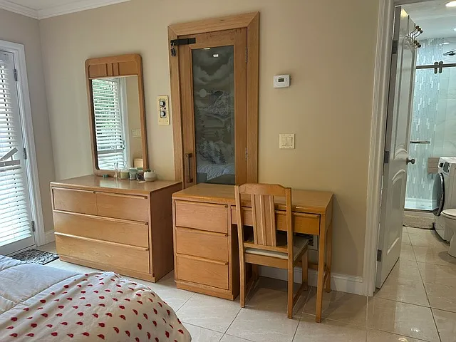 Studio, 500 sqft, $900 — Photo 3